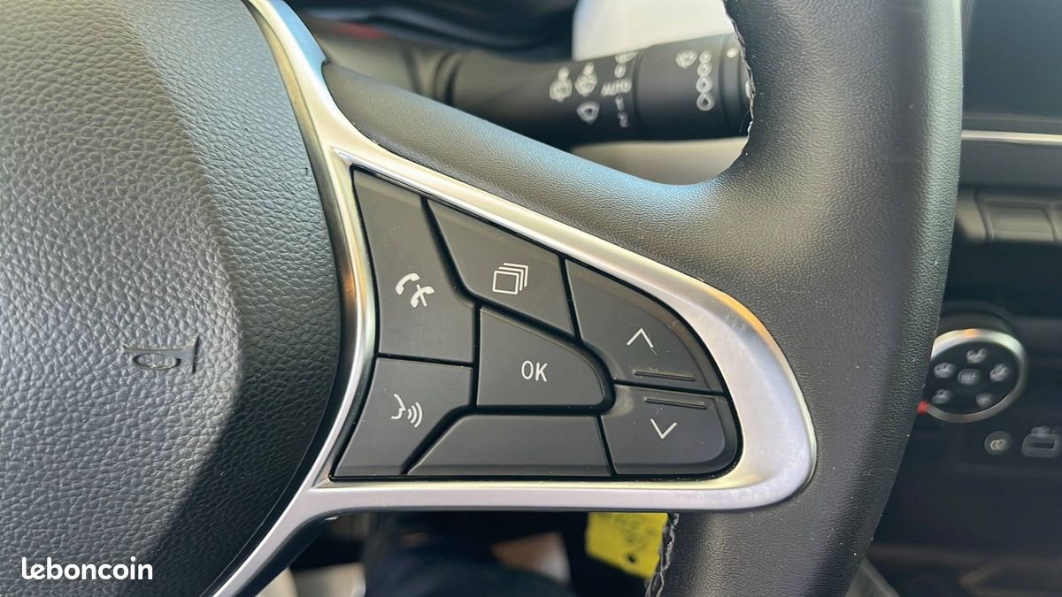 Renault clio tce 90 equilibre (image 27)