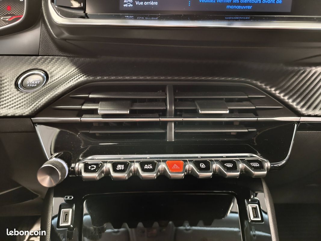 PEUGEOT 2008 BlueHDi 130 S&S EAT8 Allure (image 24)