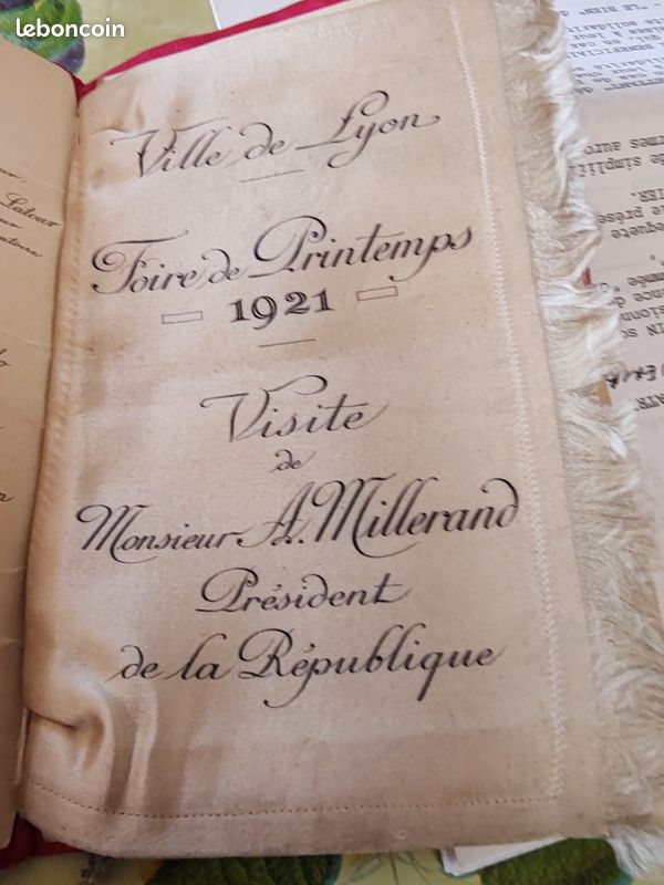 Menu de repas authentique de la chambre de commerce de Lyon en 1921 (image 2)