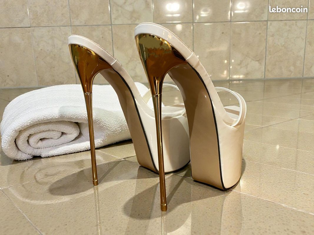 Mules à Talons Bloc Dorées NEXT - Pointure 6 (EUR 39) - Neuves Sans Emballage
