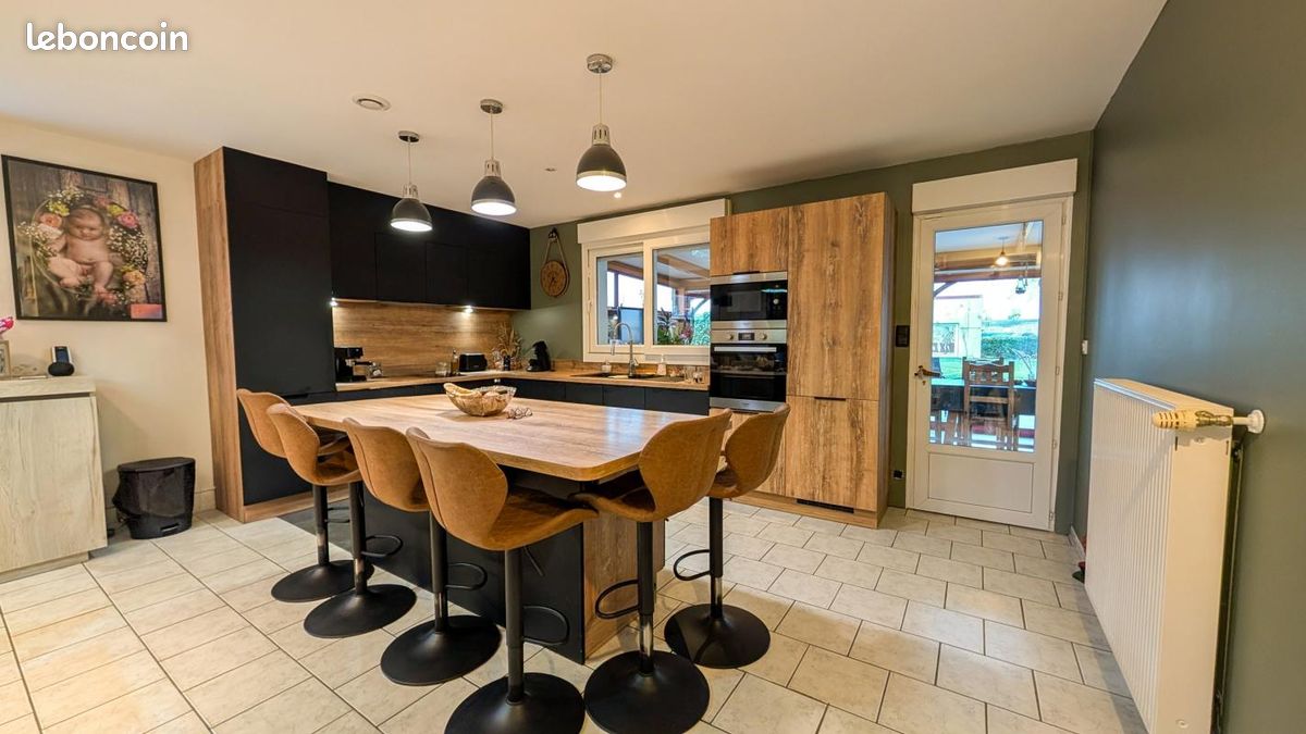 Maison 6 pièces 157 m² · à Cambrai · 157 m² · 280 000 €