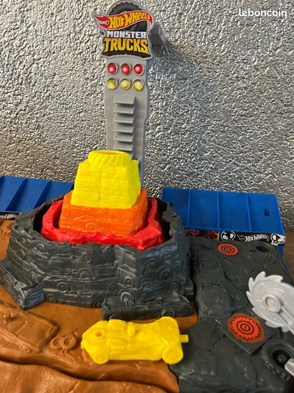 Circuit volcan Monster Truck Hot Wheels (image 3)