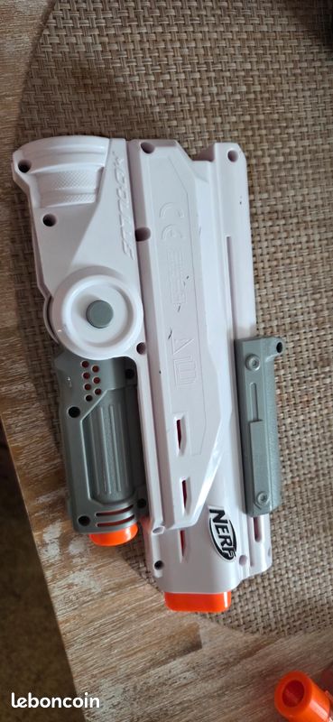 Lot de nerf et accessoires (image 12)