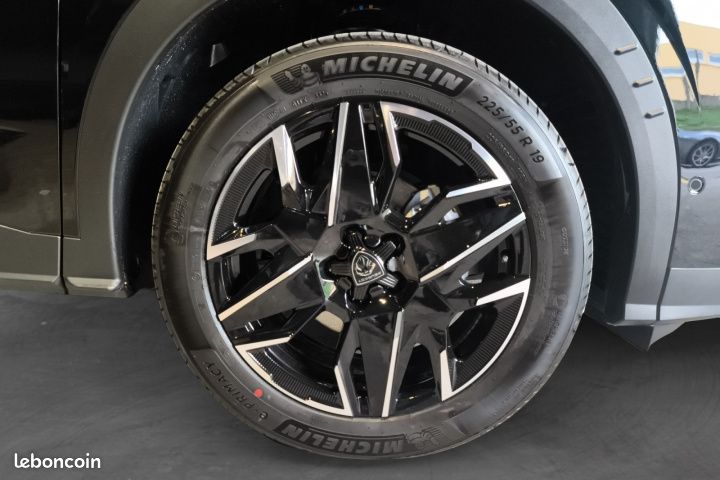 PEUGEOT NOUVEAU 3008 1.2 HYBRID 145cv GT Véhicules neufs sur commande (image 16)