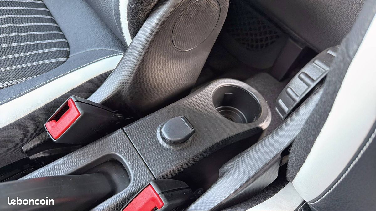 Renault twingo iii e tech techno (image 25)