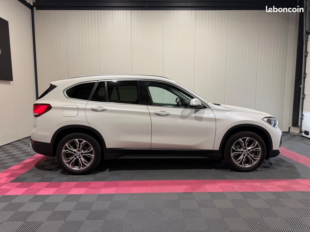 BMW X1 F48 LCI sDrive 18i 136 ch DKG7 Lounge (image 2)