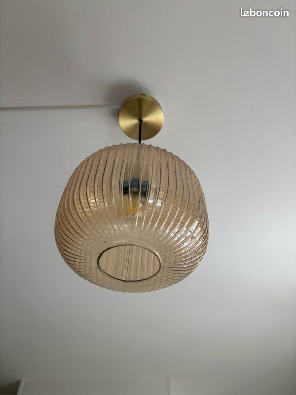 Luminaire (image 1)