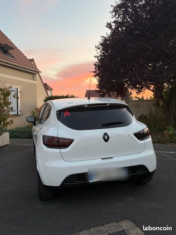 Renault Clio IV (image 1)