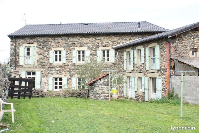 Maison 11 pièces 225 m²