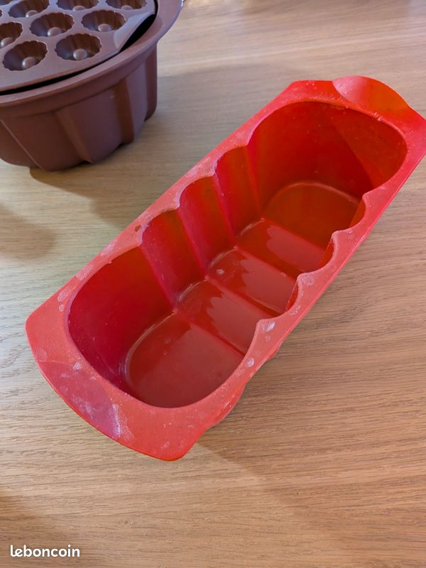 Dr Oetker - Moule à tarte en silicone rouge de 26 cm Dr. Oetker
