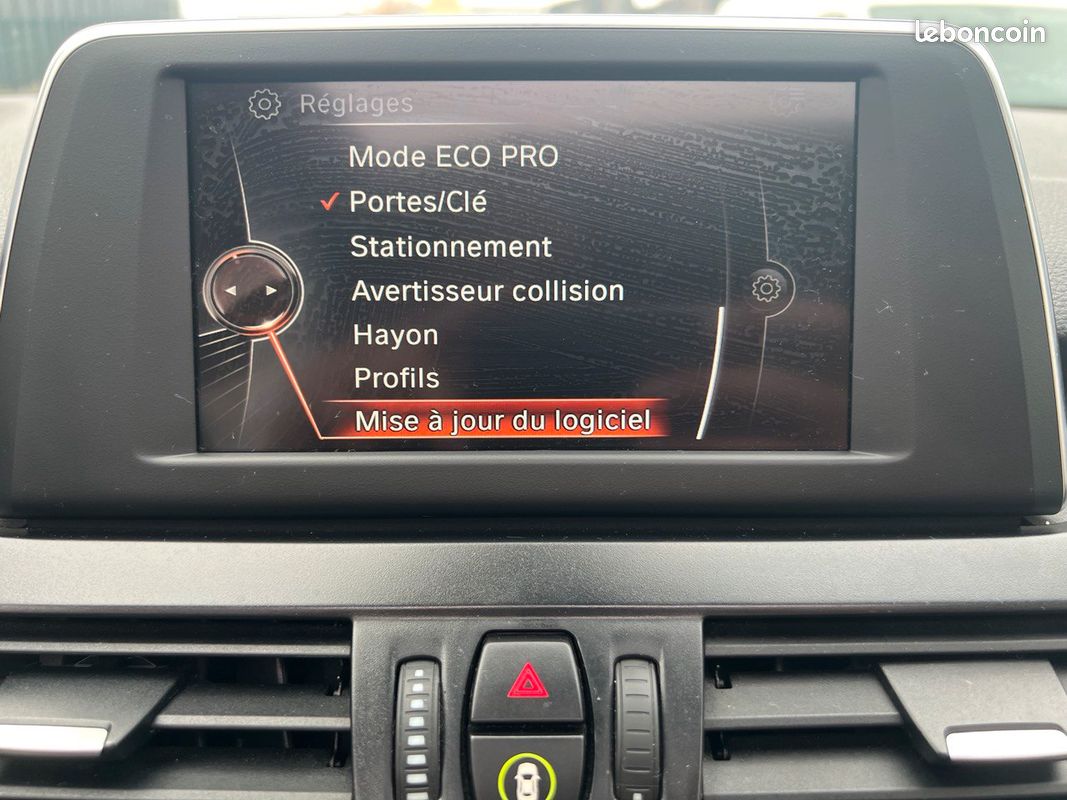 Bmw serie 2 active-tourer 1.5 218 i 136 ch toit pano ouvrant garantie (image 28)