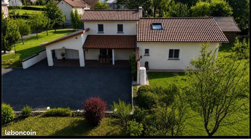 Maison 6 pièces 170 m² · à Fougerolles-Saint-Valbert · 170 m² · 3 100 000 €