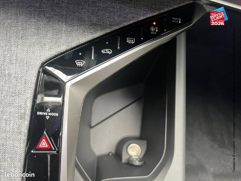 Peugeot 3008 1.2 Hybrid 145ch Allure e-DCS6 (image 25)