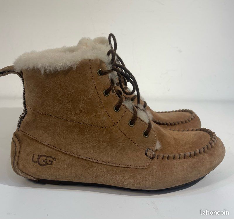 Bottines fourrées Ugg t 37 daim cuir (image 1)