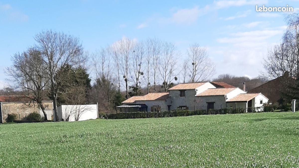 Maison 5 pièces 205 m² · à Saint-Savinien · 205 m² · 315 000 €