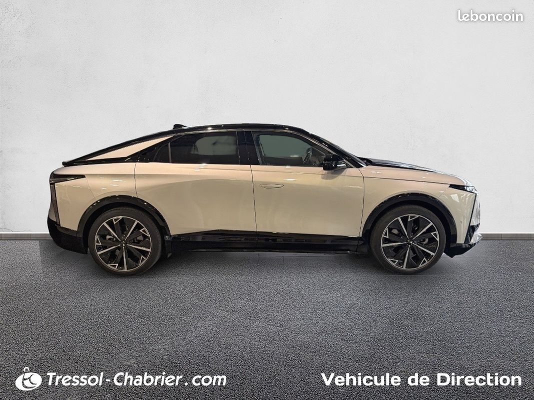 DS N°8 245 ch FWD Long Range Etoile (image 3)
