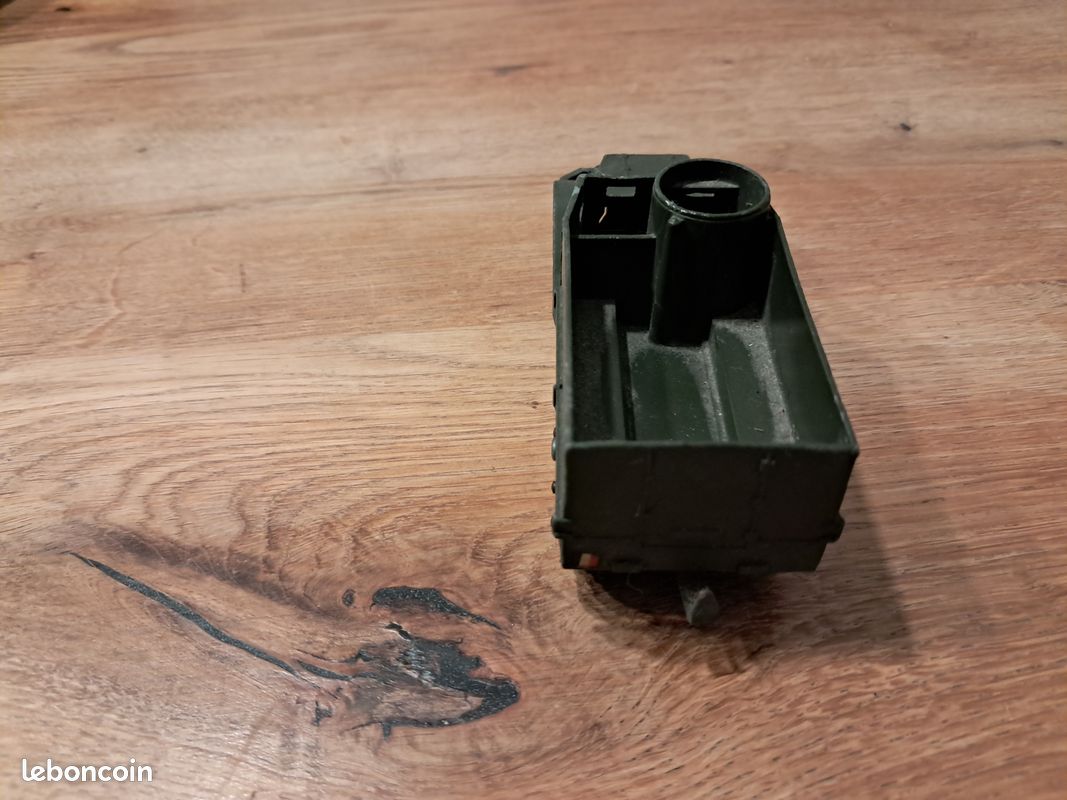 DINKY TOYS Militär Ref. 822 Halb- Track US Angebot Guter Zustand No Box Neu