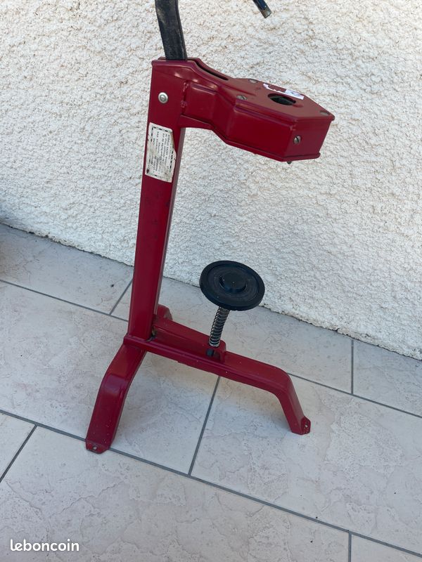 Embouteilleuse / bouchonneuse (image 6)