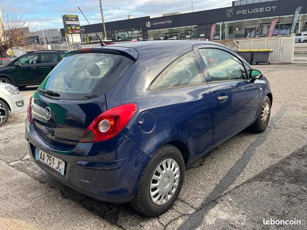 Opel Corsa 1.2 - 80 Twinport Essentia (image 5)