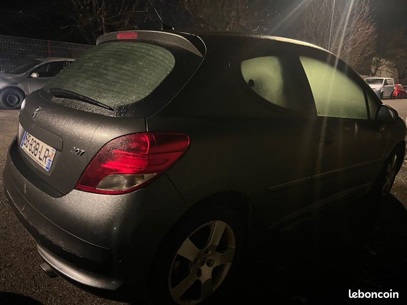 Pièces Peugeot 207 1.6 VTI (image 2)