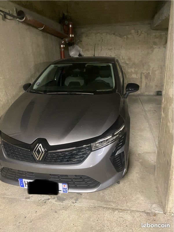 Location parking (image 1)