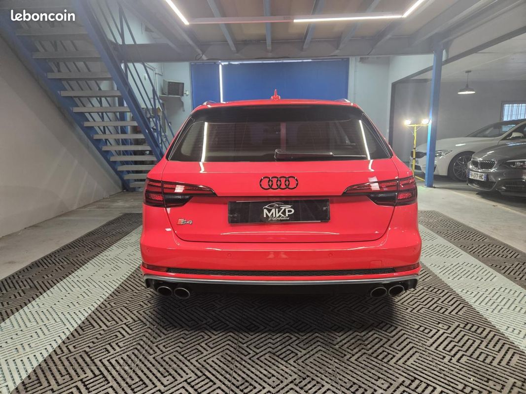 AUDI S4 AVANT 3.0 V6 TFSI 354 Quattro Tiptronic (image 4)
