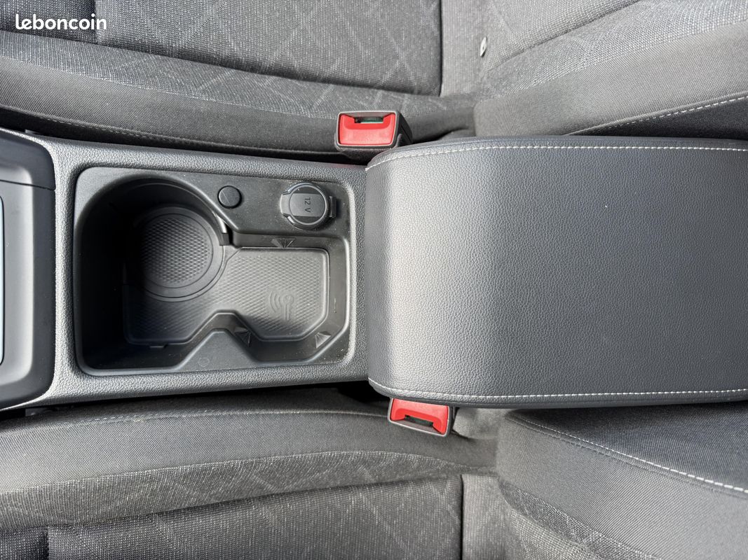 VOLKSWAGEN Golf 2.0 TDI 150 DSG7 Life Plus (image 30)