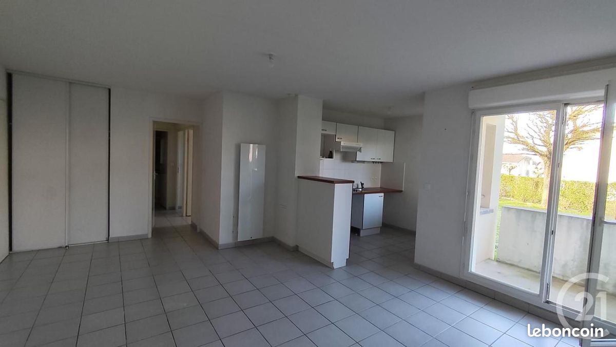 Appartement 3 pièces 58 m² · à Saintes · 58 m² · 745 €/mois
