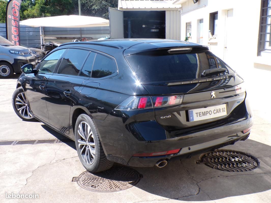 Peugeot 508 SW Hybrid 225 e-EAT8 Allure Pack (image 4)
