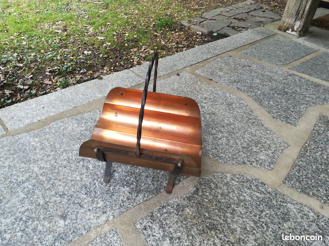Panier à buche en cuivre (image 1)