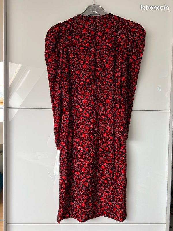 Robe Maje Rouge et Noire Vêtements - Main Image