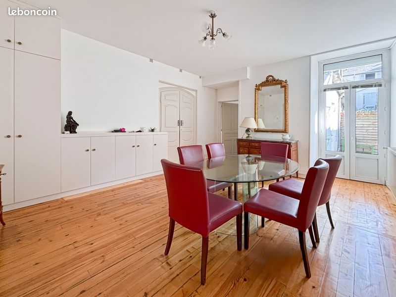 Appartement 5 pièces 113 m² (image 1)
