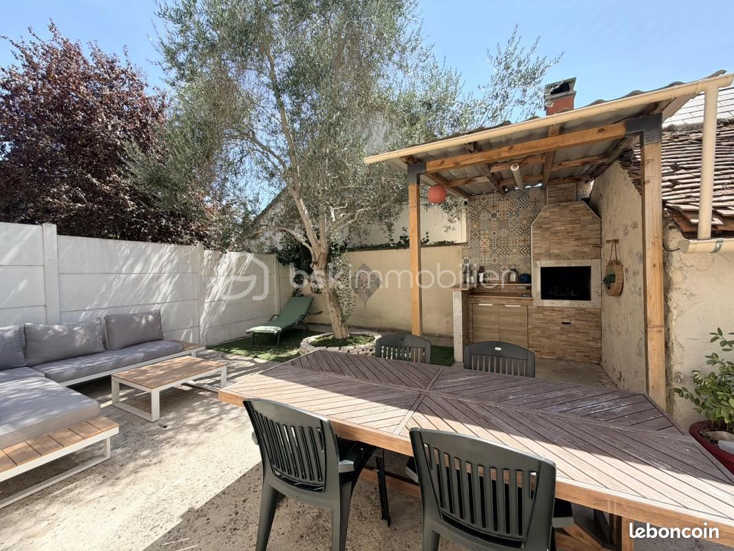 Maison 6 pièces 93 m² · à Fleury-les-Aubrais · 93 m² · 289 000 €