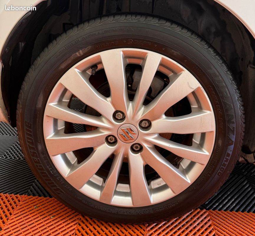 Suzuki swift 1.3 ddis 75ch glx (image 14)