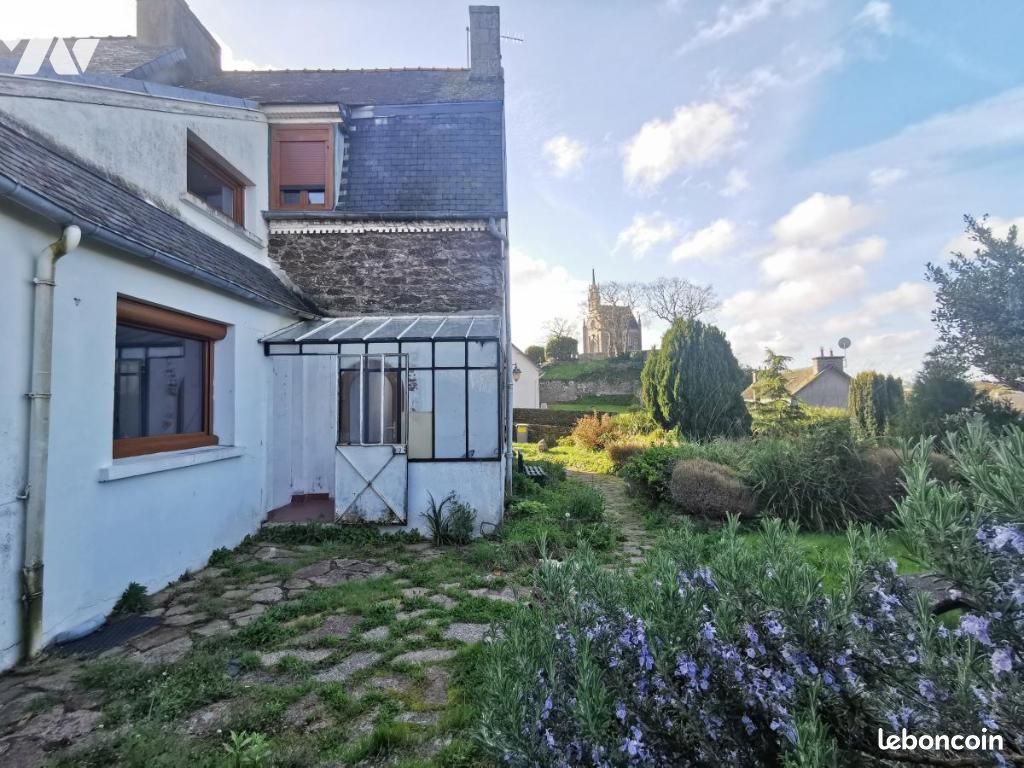 Maison 6 pièces 150 m² · à La Roche-Jaudy · 150 m² · 152 600 €
