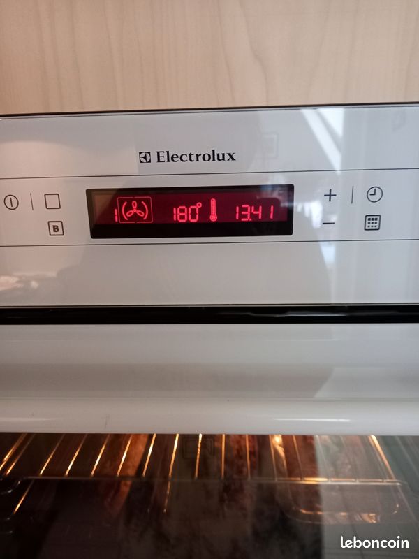 Four vapeur electrolux (image 6)