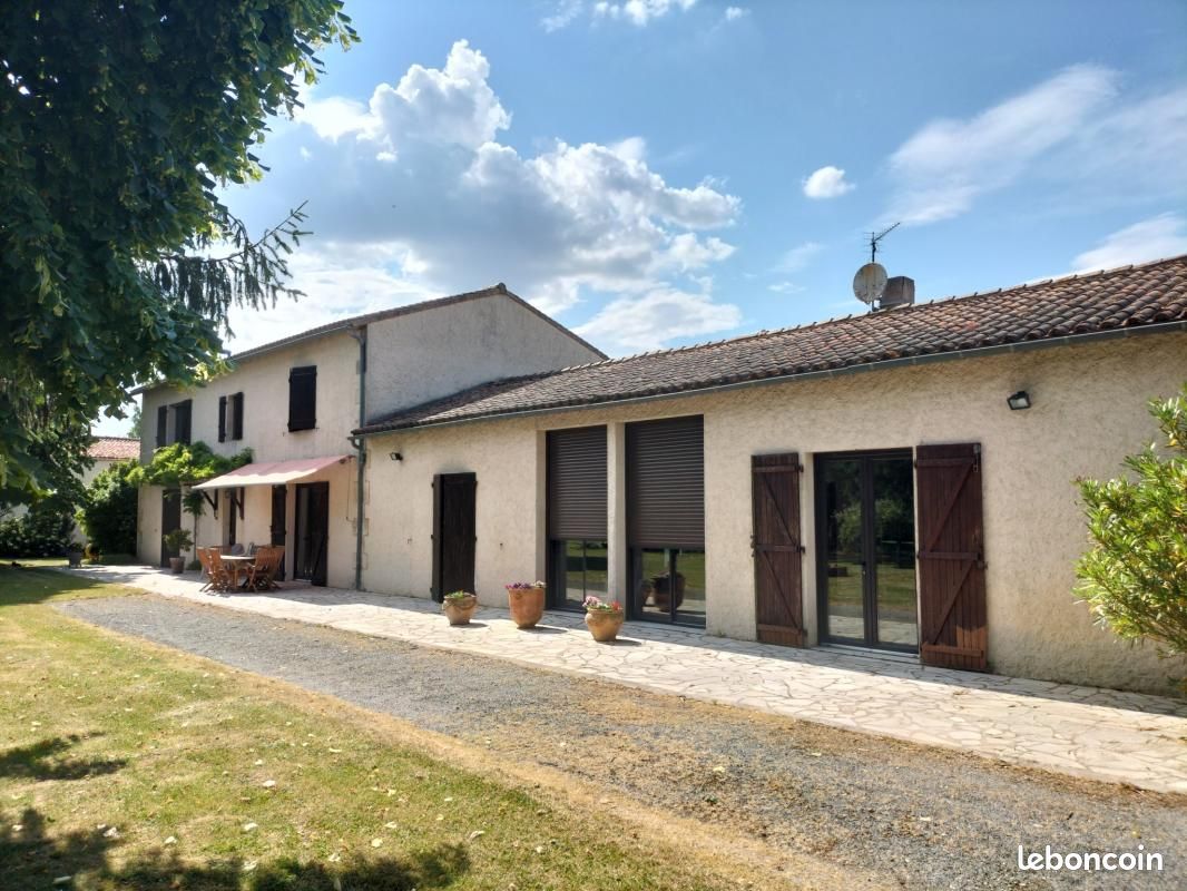 Ferme 7 pièces 200 m² - Melle 79500 (image 2)