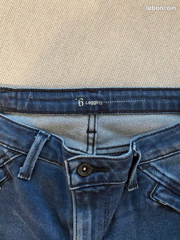 Jean skinny Levis bleu foncé W26 L30 (T36) (image 3)