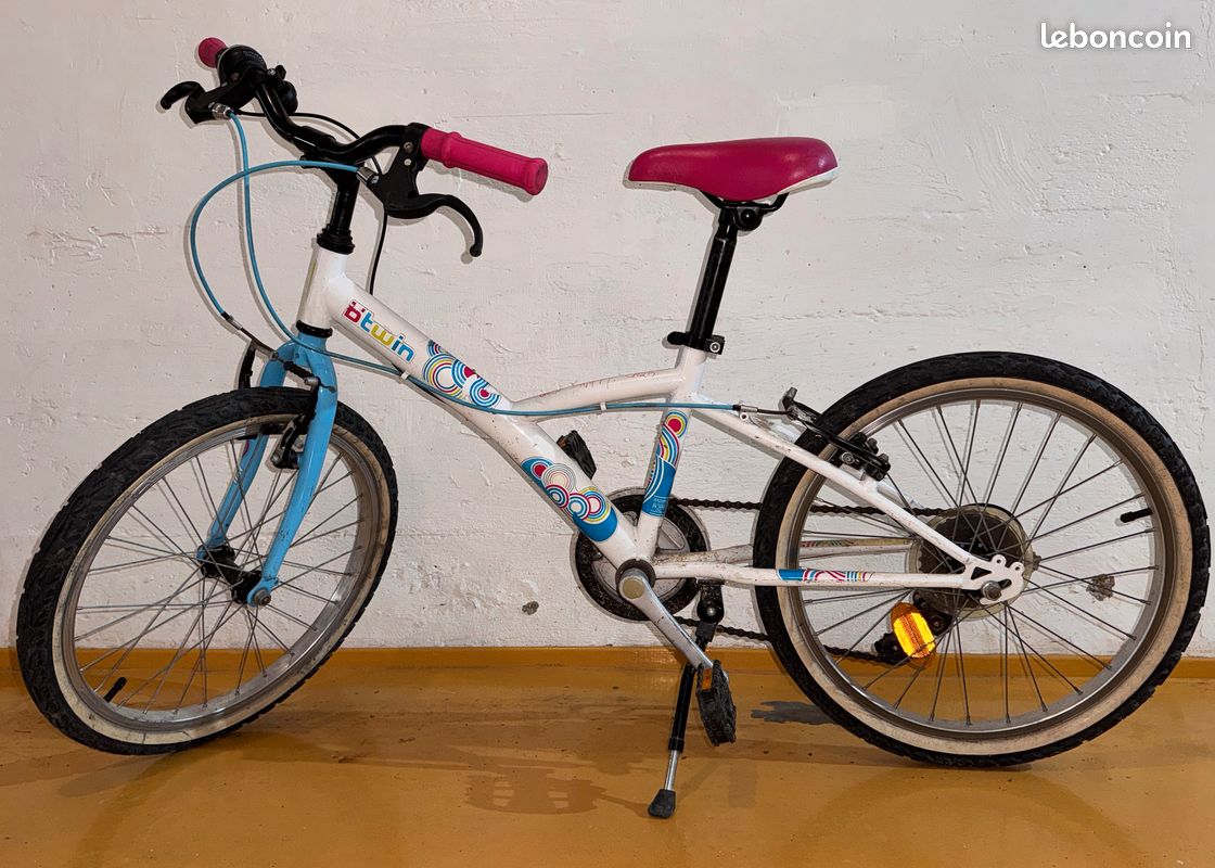 Vélo enfant B'Twin 20 pouces 6-9 ans Blanc/Bleu Parfait état