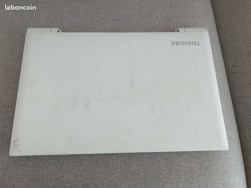 Ordinateur portable Toshiba c70 (image 3)