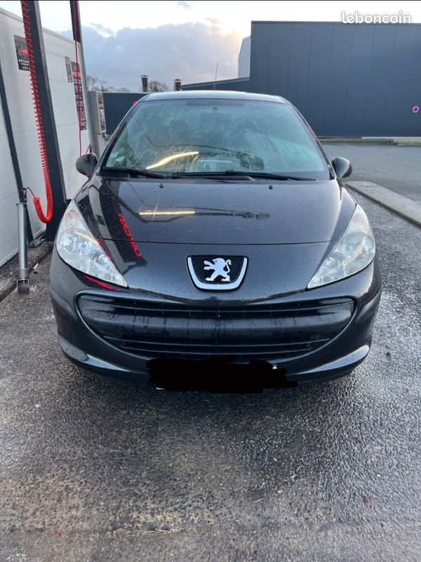 Peugeot 207 1,4 hdi 70 Voitures