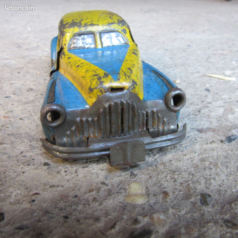 FIAT DINO VOITURE EN TOLE N°21 A FRICTION - Boutique Loisir et Collection