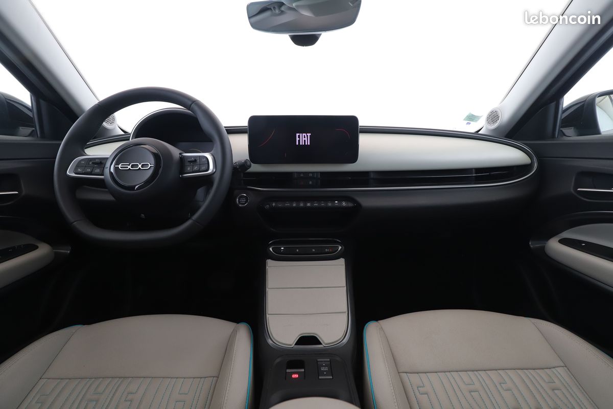 Fiat 600 Electrique 54 kWh La Prima 156 ch (image 7)