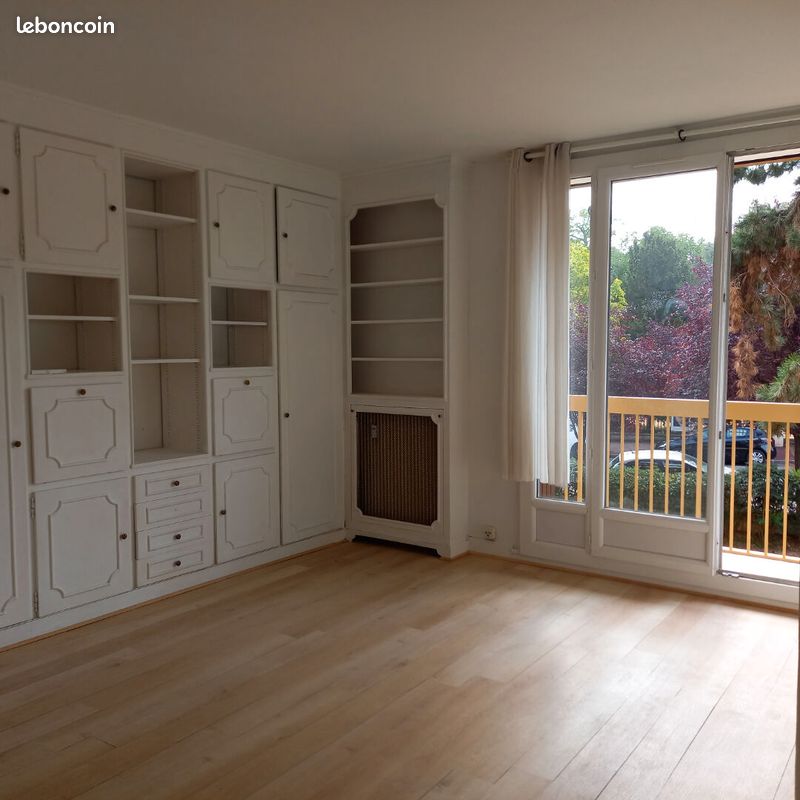 Appartement 2 pièces 41 m² · à Marly-le-Roi · 41 m² · 1 050 €/mois