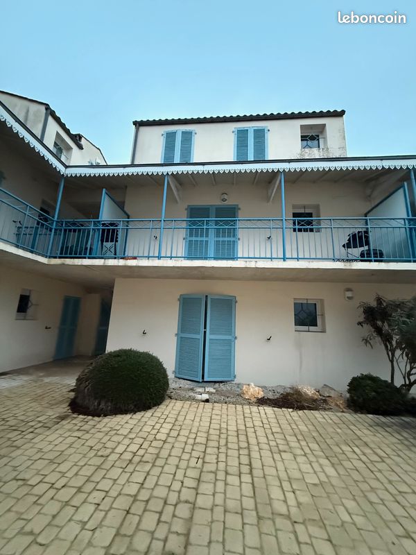Appartement 2 pièces 40 m² · à La Rochelle · 40 m² · 710 €