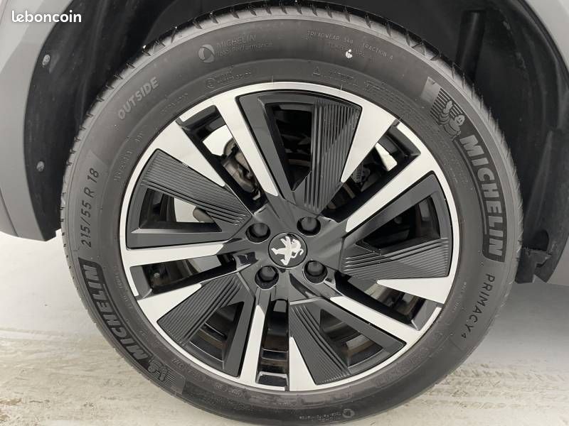 Peugeot 2008 PureTech 130 S&S EAT8 GT Pack (image 16)