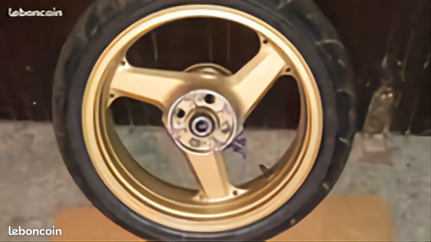 Kawasaki roue arrière (image 2)