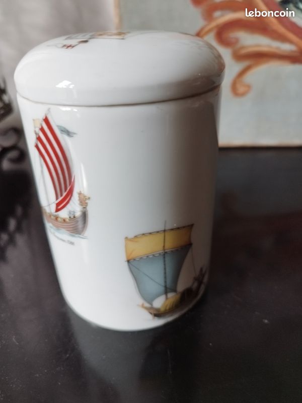 Pot avec couvercle, bonbonnière ou boîte à thé ou boîte à coton en porcelaine de limoges (Voilier (image 3)