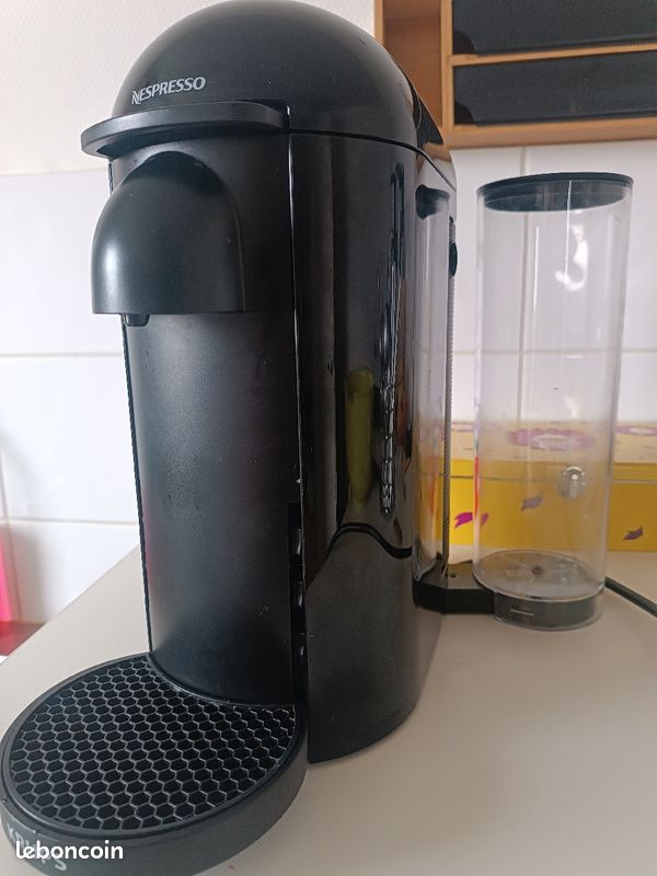Machine Nespresso Vertuo plus (image 1)