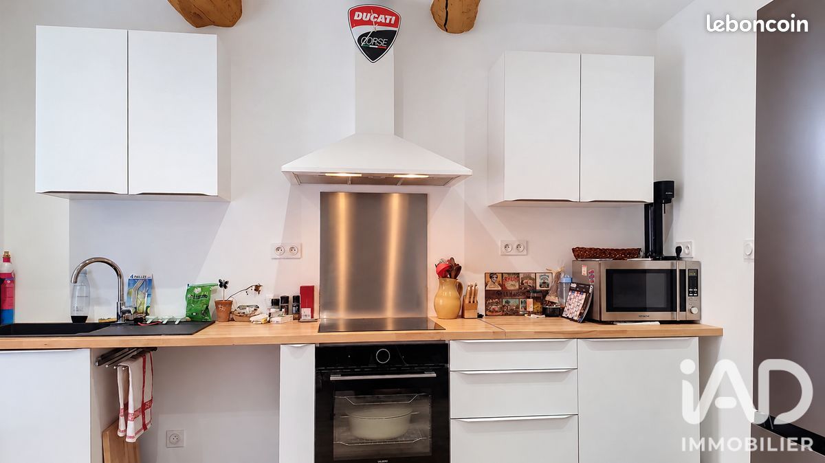 Maison 3 pièces 65 m² · à Pourrières · 65 m² · 200 000 €